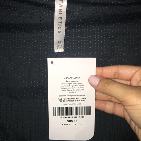 women’s lightweight athletic pullover - Picture 5 of 5